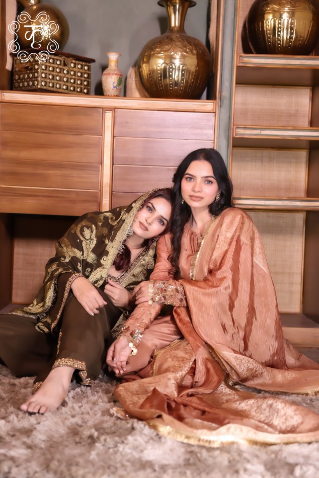 Elegant suit Pink- Crepe Silk - Image 5