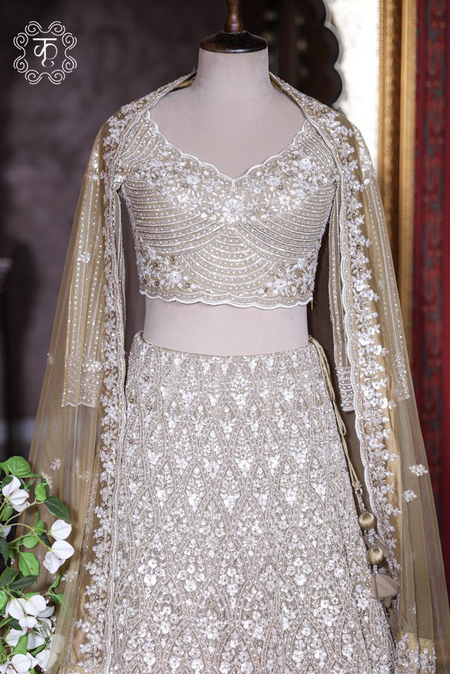 Hand Embroidered Heavy Designer Lehenga Choli Set - Image 3