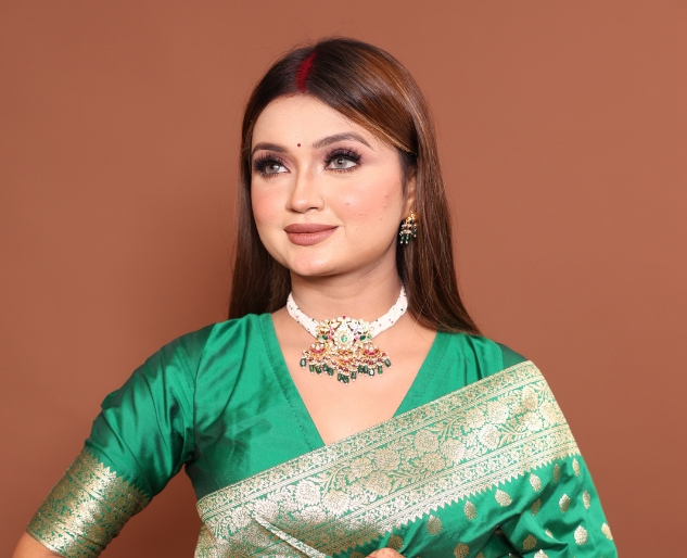 Premium Kanjivaram Silk Saree - Green - Image 4