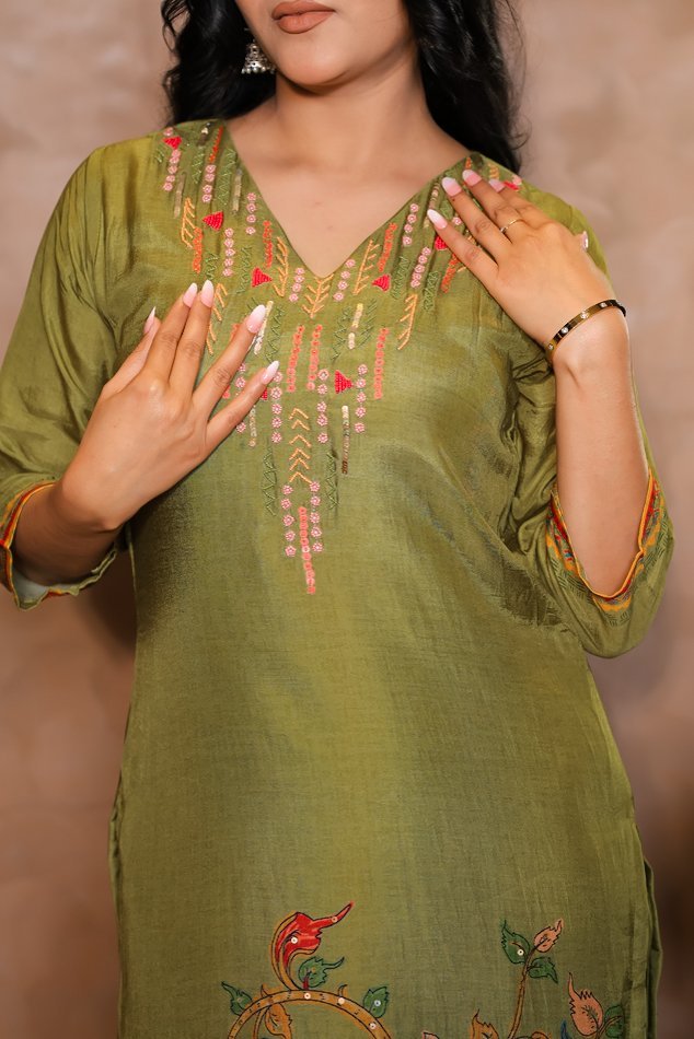 Rasiq Green Stitched Suit Set - Image 4