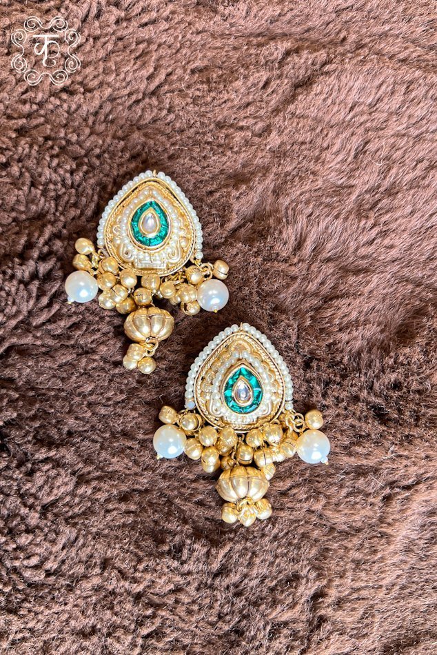 Kashmiri Neckpiece with Earrings - Green Red - Image 4