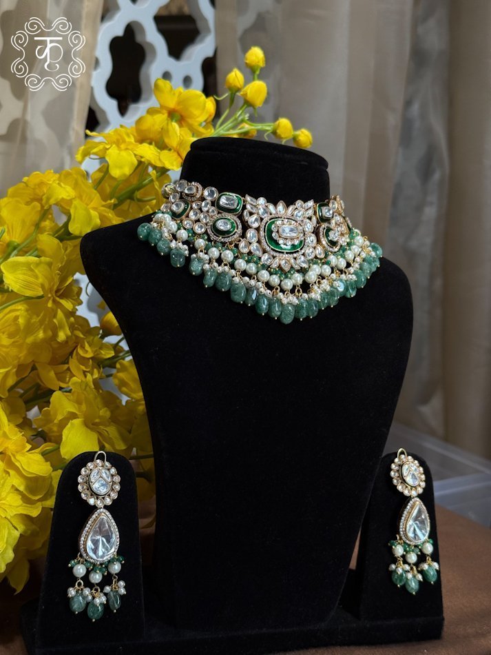 Neckpiece with Earrings – White Green - Image 2