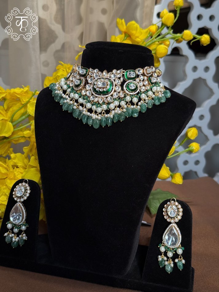 Neckpiece with Earrings – White Green - Image 3