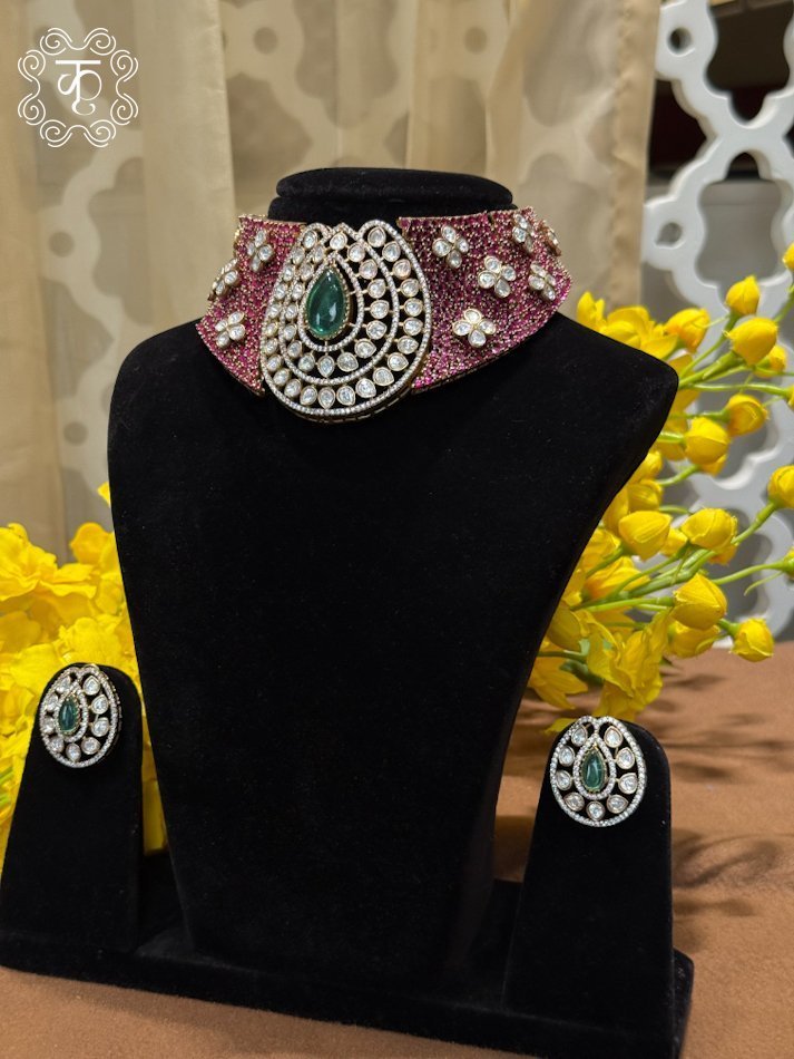 Neckpiece with Earrings – Red White - Image 5