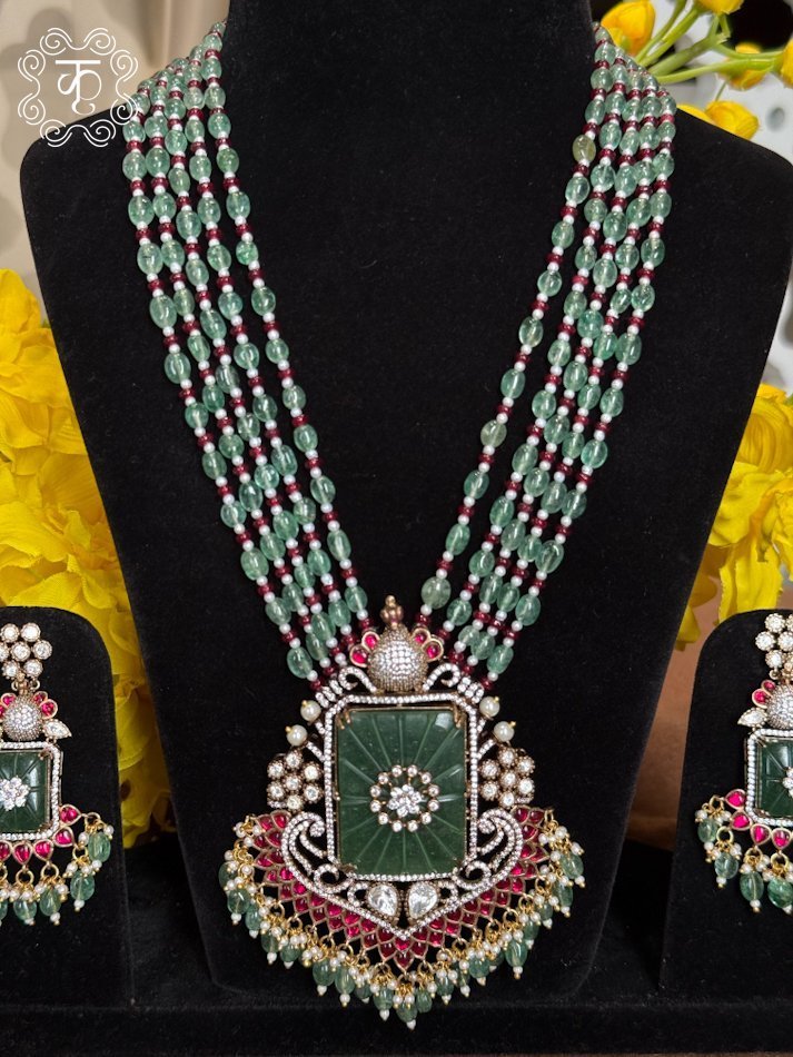Neckpiece with Earrings - Emerald Green - Image 2