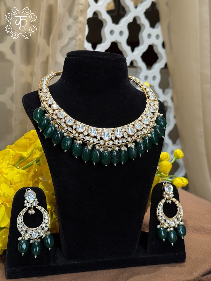 Neckpiece with Earrings - Gold White Green Stone - Image 2