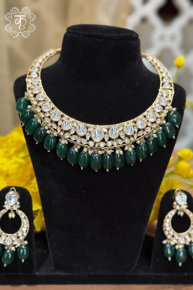 Neckpiece with Earrings - Gold White Green Stone - Image 6